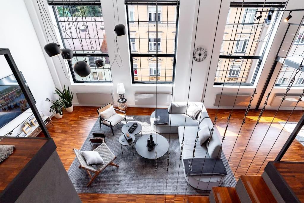 The Factory Loft Prague Apartment Luaran gambar