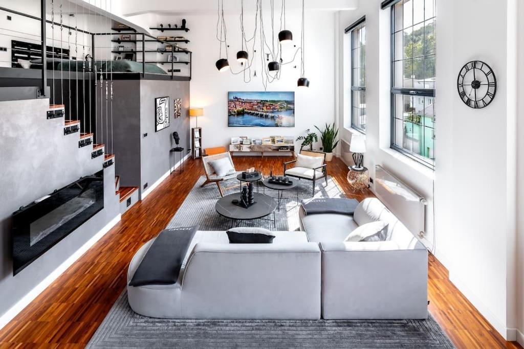 The Factory Loft Prague Apartment Luaran gambar